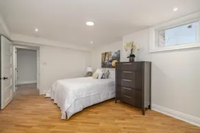 Sleak, bright 3 bedroom home with parking! - Image 3