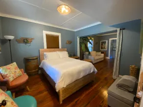 5 Min walk Dtown! Amazing Space ~LUX BATH~ Parking - Image 3