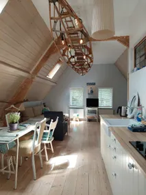 Monument: loft with kitchen, shower, 2 bedrooms - Image 4
