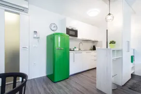 ★ The Oasis ★ FREE Garage & Bikes ★ Private Patio - Image 3