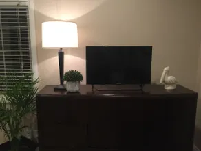 H - Pet Friendly, 2 bdrm. 6 miles Sofi/LAX/Forum - Image 2