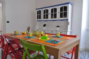 A roomy flat WITH NOTHING - Image 4