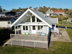 House by the sea in Vallda Sandö - Image 4