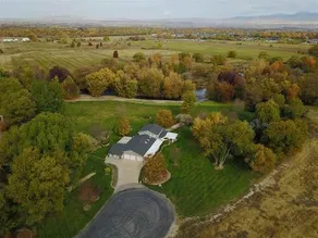 River Front 1 Bedroom Suite on Boise River! 5 Acres - Image 4