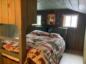 Waterfront Cabin in Hermon - Image 5