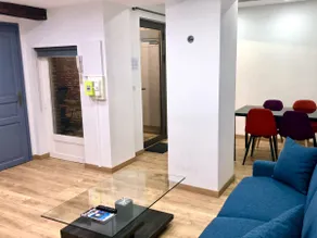 POLAND - Luxury 1 bedroom + living room apartment 40 m² heart of Old Lille - Image 2