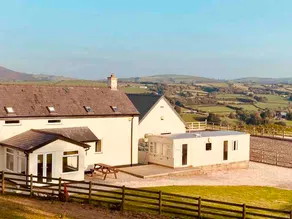 Family Home from Home Rural setting fabulous views - Image 5
