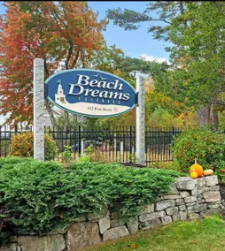 Summer Retreats with Fall Leafs Private Resort - Image 3