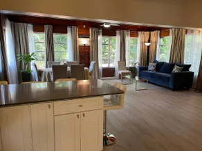 Villa Picasso in an up-scale area of south Miami - Image 3