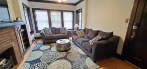 Private 2 Bedroom Malt Row, N Center, Wrigley Home - Image 4