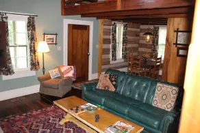 Springhouse Cabin (Lairdland Farm) - Image 4