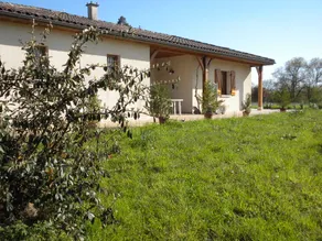 Villa in the countryside - Image 2