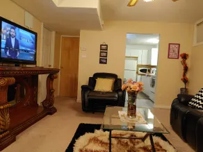 Charming 1 bedroom Apt in Ottawa Neighborhood - Image 3