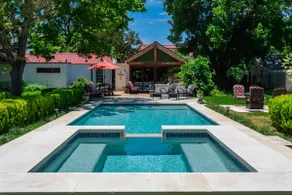 Historic Luxury Estate for 13 - Heated Pool, Hot Tub, Fire Pit & Pool Table - Image 2