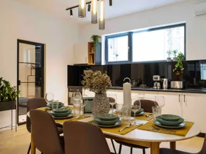 Bright 3BR Flat - Top Location - Green view balcony - Image 4