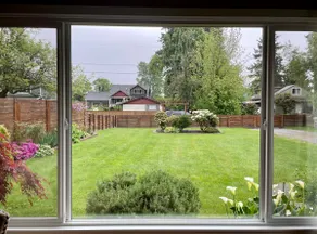 15% Off Fall! Renton House w/ Large Private Yard - Image 2