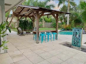 Private Siesta Beach House Oasis with Heated Pool. - Image 4
