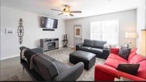 WILD CARD SUITE: Unit B.              Casino Retreat & Pickleball court - Image 3