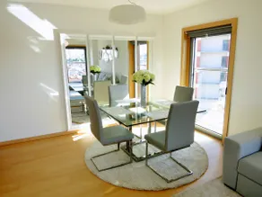 Superior Rentals - Riverside Apartment - Image 5