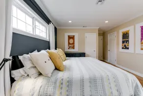 Stay in a Retro 1960's-Inspired Los Angeles Home - Image 2