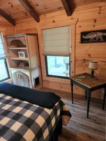 Cabin in the Cove - Image 3