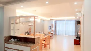 SPACIOUS BEACH-FRONT SUITE 3BR - Image 2