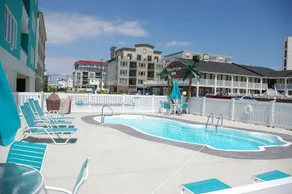 * 4 Bdr * Pool * Steg till stranden * Hiss * - Image 3