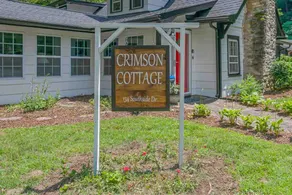 Crimson Cottage, Historic Chimney Rock Gem! - Image 2