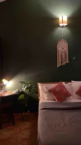 Hidden cozy studio living-700M to Vagator beach - Image 2