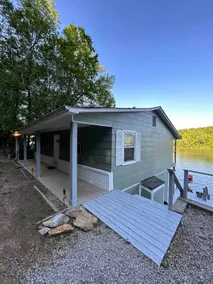 Riverfront Property Newly Renvoated The Sweet Retreat - Image 3