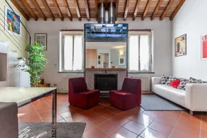 Very central on 2 levels [2BD+2BT] Free Parking - Image 5