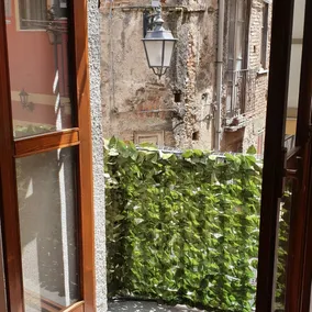 Sicily House Soprano - Image 2