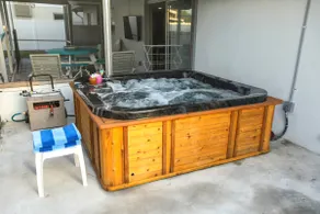 Bor stort! 5br / 3ba, uppvärmd pool, spa, grill, parkering för husbilar, tillgång till båtramp - Image 2