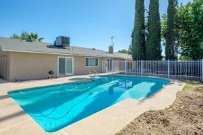 Perfect Sumer Retreat 3bd/2bath w Pool in Clovis - Image 2