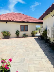 NEW Luxury 1 BR AP w Private Pool / 3M DR to Beach - Image 2