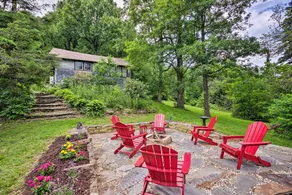 Historic cabin with fire pit, walk to village - Image 2