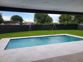 Beautiful 5 bedroom Modern Home with a Pool - Image 2