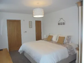 farm cottage for 4 people dog welcome - Image 4