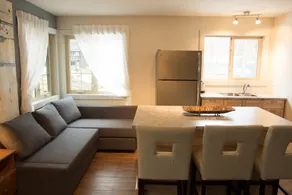 Lakewood Cottage - Image 2