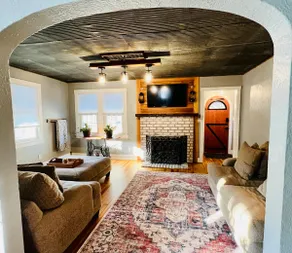 MorLy Cottage Downtown - Image 2