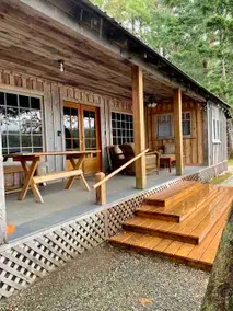Lake Front Cabin, Qualicum Beach - Image 3