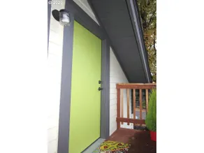 Parkside Vintage Bungalow - Image 3