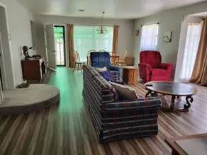 Buddy & Mary's Retreat - Image 4