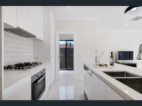 House in Collinswood 3 Bedrooms. Sleeps 9 - Image 2