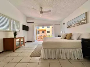 Tropical Casita Studio B w/King Bed StepsFromBeach - Image 4