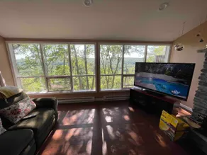 Vues panoramiques sur les montagnes dans cette maison récemment rénovée sur un cul de sac paisible - Image 5