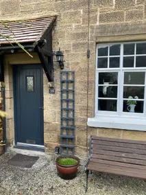 Beautiful 19th-Century Terraced Cottage - Image 2