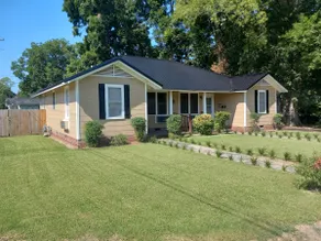 Apt B Cheerful 2 bedroom house w/indoor fireplace! - Image 2