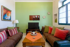 Skalina Seafront Townhouse ~ AC & WI-FI - Image 3
