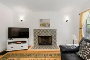 Gorgeous North Chatt 2 Bed 1 Bath Bungalow - Image 2